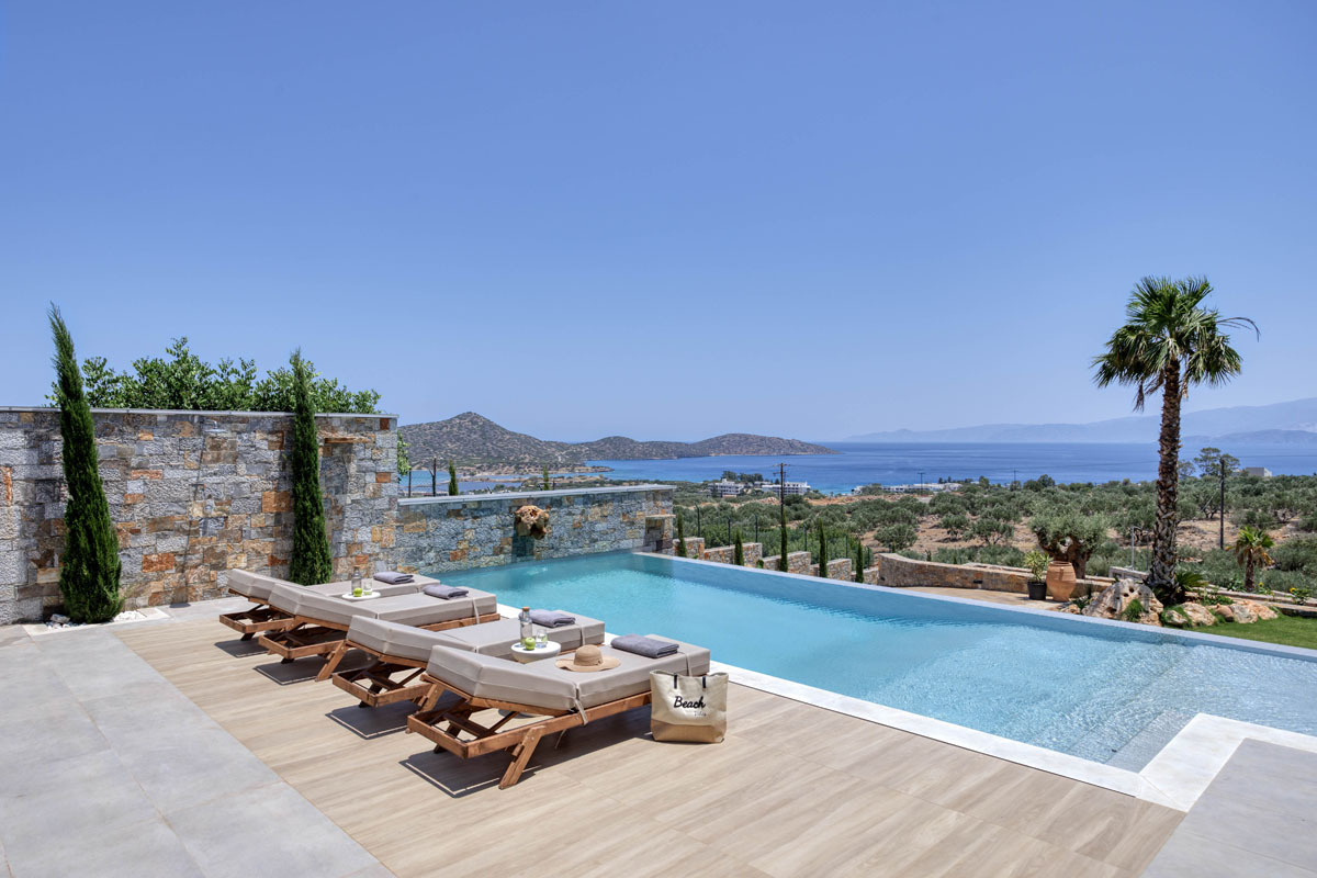 Zeus Luxury Villas